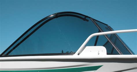 pare-brise bateau sur mesure